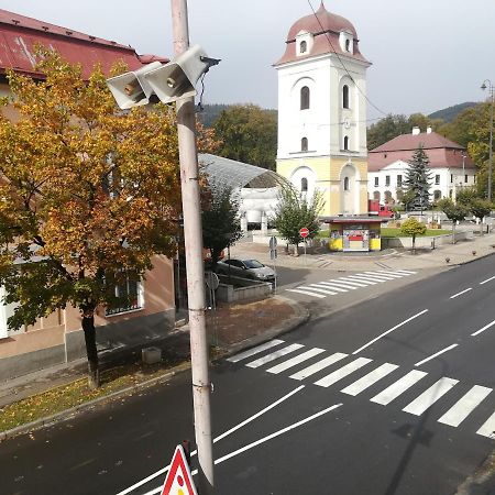 Penzion Marina Pri Slovenskej Restauracii Брезно Экстерьер фото